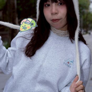  【狗狗(dogdogbengpeng)】吃貨恐龍夢遊趣大學T